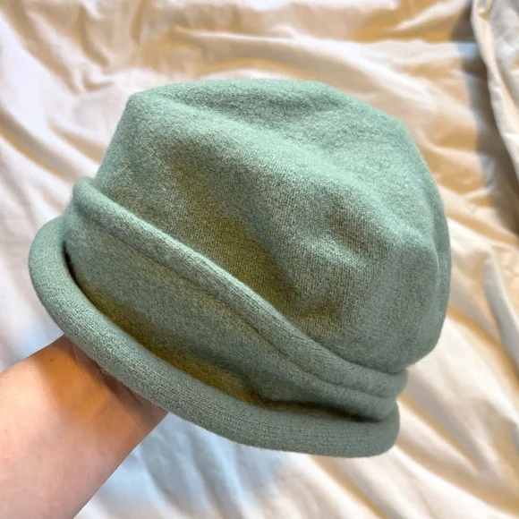 Vintage Style Parkhurst Cloche 100% Wool Hat - Picture 2 of 4